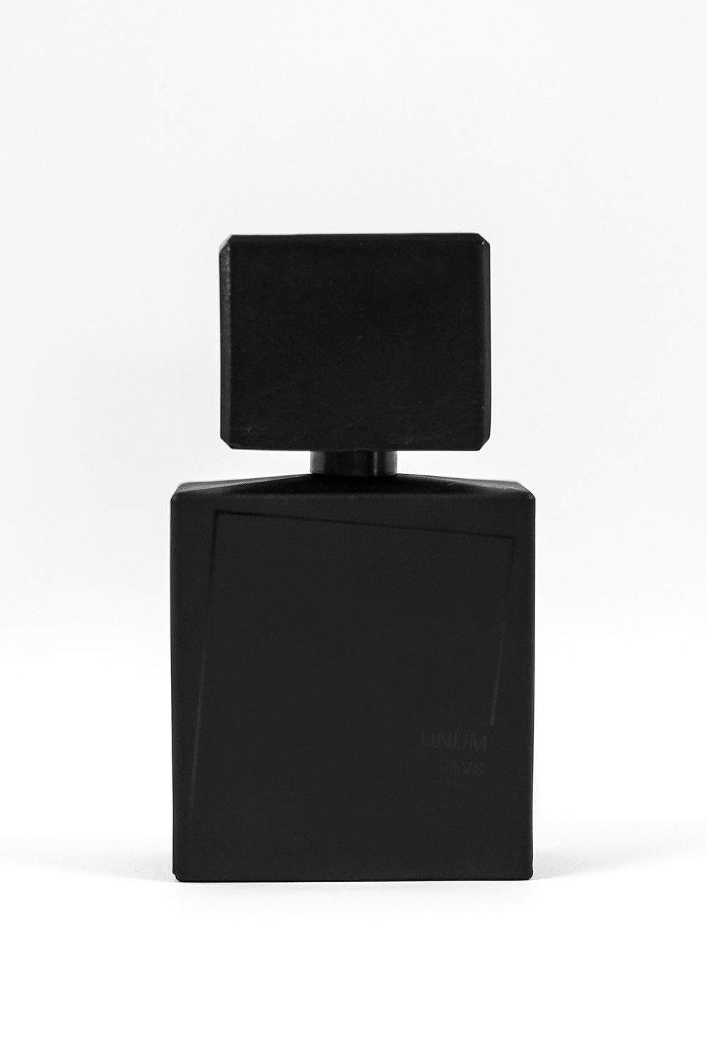 Flacon Filippo Sorcinelli LAVS extrait de parfum, collection UNUM