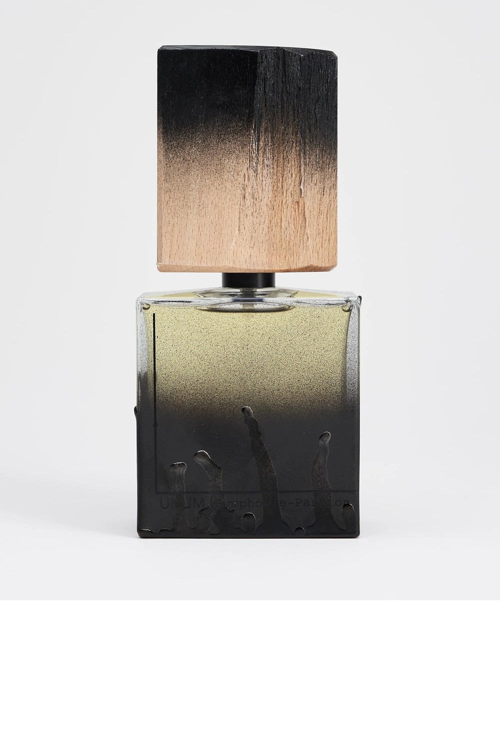 Flacon Filippo Sorcinelli Symphonie-Passion extrait de parfum, collection UNUM